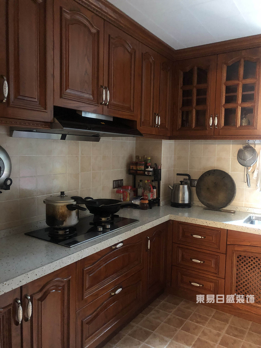 桂林兴达•江山领秀底层复式楼260㎡中式风格：厨房装修设计实景图