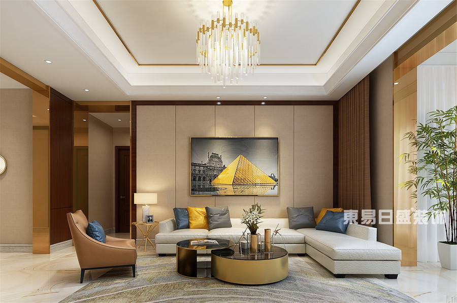 客厅沙发背景墙面用了木色套线及咖色硬包,与金属边框的挂画完美搭配,营造出轻松舒适的空间感觉。