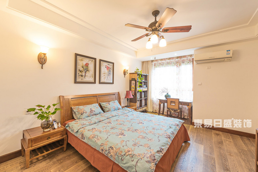 东南亚装修风格_卧室|业主是三代同堂的幸福之家，对居所的舒适性，宽阔的空间有较高的要求。